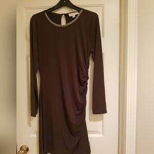 MICHAEL KORS sheath dress with side ruching and gold tone chain at collar.  XL